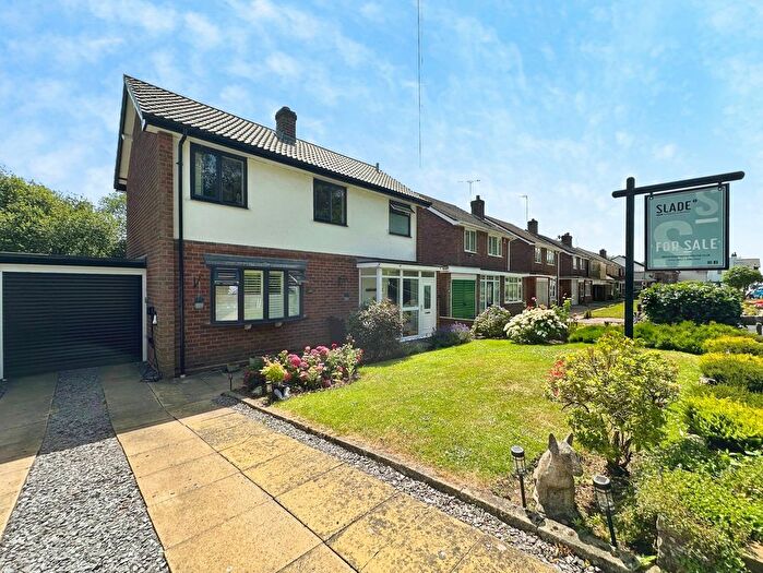 3 Bedroom Detached House For Sale In Henwood Road, Tettenhall, Wolverhampton, WV6