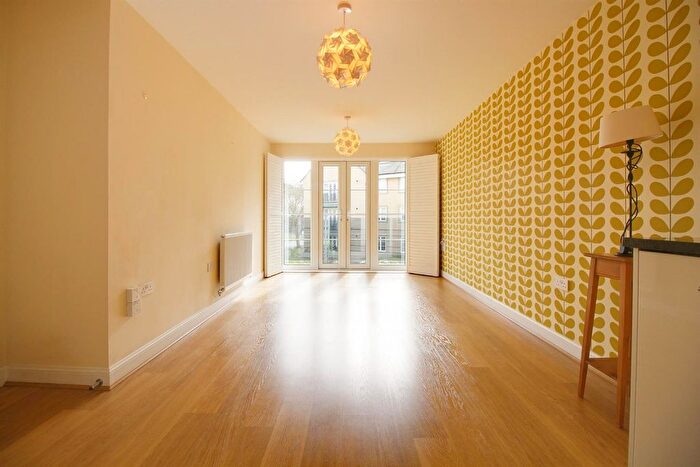 2 Bedroom Flat To Rent In Constables Way, Hertford, SG13