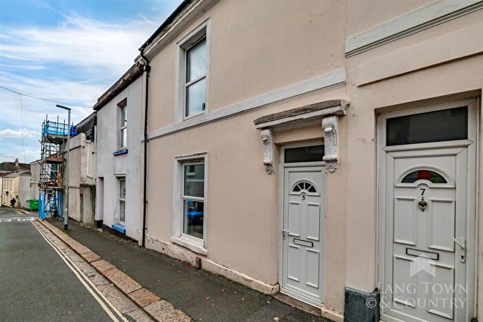 2 Bedroom Terraced House To Rent In Chedworth Street, Plymouth, PL4