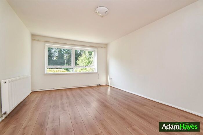 2 Bedroom Flat To Rent In Finchley Park, North Finchley, N12