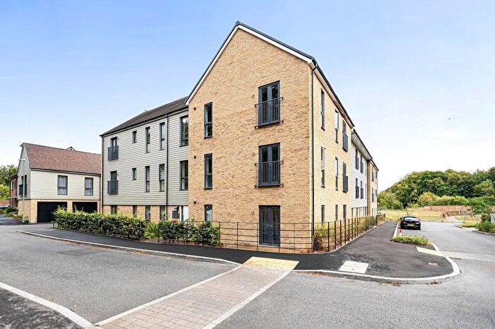 2 Bedroom Apartment For Sale In West Siding, Basingstoke, Hampshire, RG24
