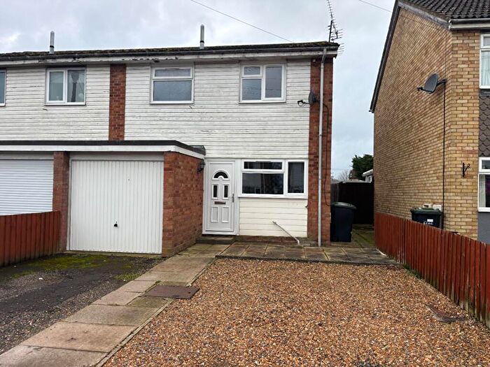 3 Bedroom Semi-Detached House For Sale In Guntons Close, Soham, CB7