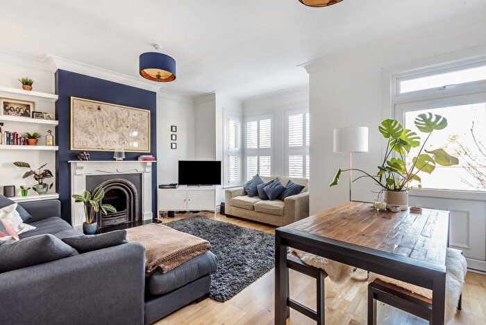 1 Bedroom Flat To Rent In Kendall Road, Beckenham, BR3