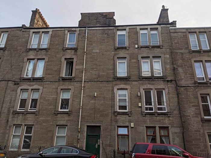 2 Bedroom Flat To Rent In Park Avenue, Dundee, DD4