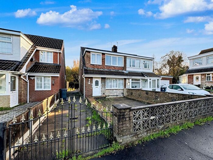 3 Bedroom Semi Detached House For Sale In Nuttall Avenue, Whitefield, M45