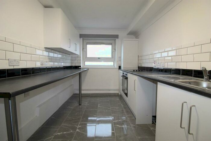 1 Bedroom Apartment To Rent In Naseby Grange, Leeds, LS9