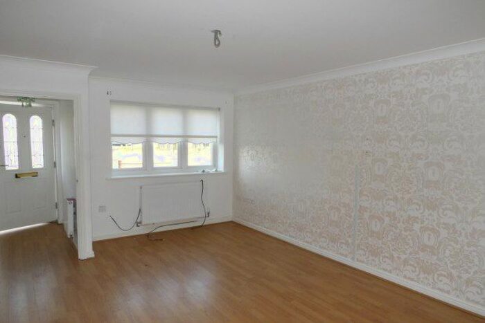 3 Bedroom Property To Rent In Waterpark Drive, Liverpool L28