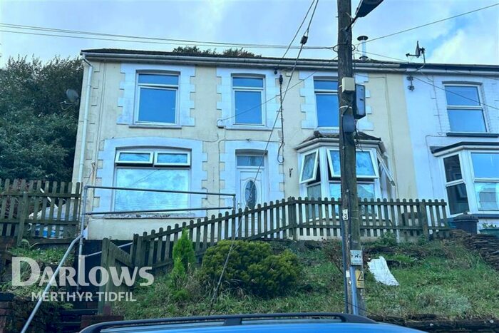 3 Bedroom End Of Terrace House To Rent In Laura Street, Pontypridd, CF37