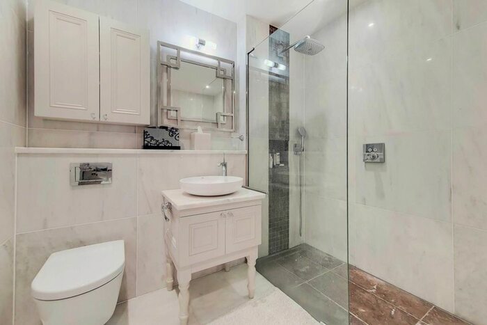 3 Bedroom Flat To Rent In Stanhope Gardens, South Kensington, London, SW7