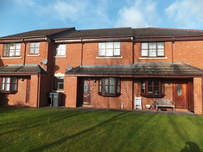 2 Bedroom Maisonette To Rent In Paget Mews, Sutton Coldfield, B76