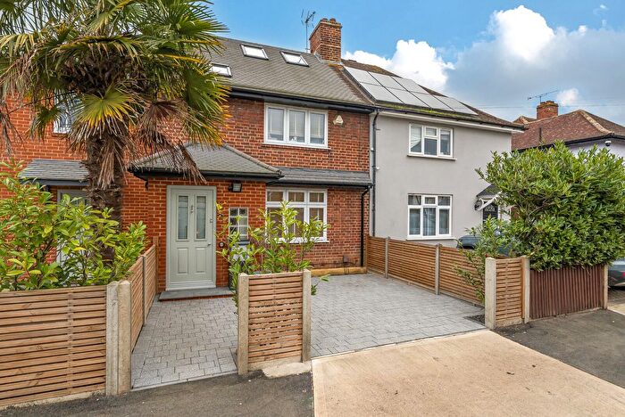 4 Bedroom Terraced House For Sale In Douglas Road, Kingston Upon Thames, KT1