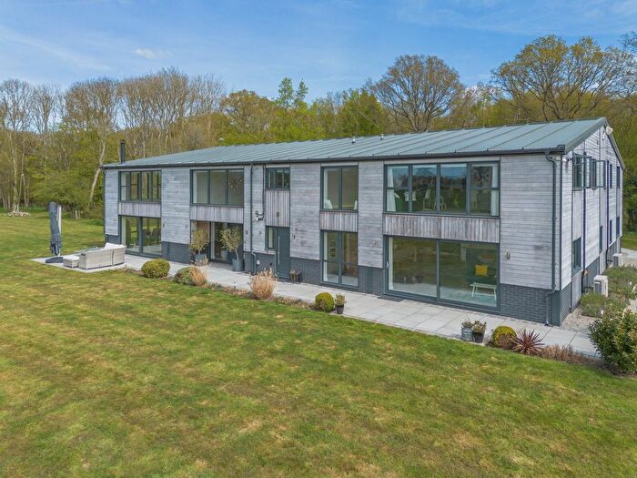 6 Bedroom Detached House For Sale In Etchden Road, Bethersden, Kent, TN26