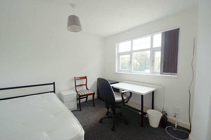 5 Bedroom Terraced House To Rent In Langwood Close, Coventry, CV4