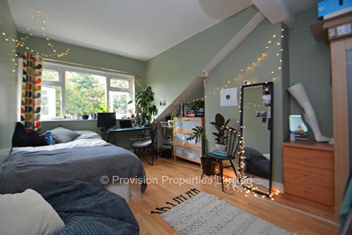 6 Bedroom Terraced House To Rent In Cliff Mount, Woodhouse, Leeds, LS6