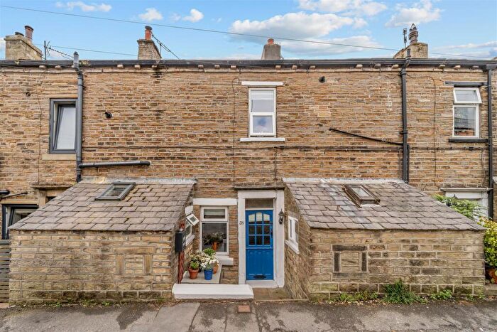 2 Bedroom Terraced House For Sale In Booth Terrace, Halifax, HX2