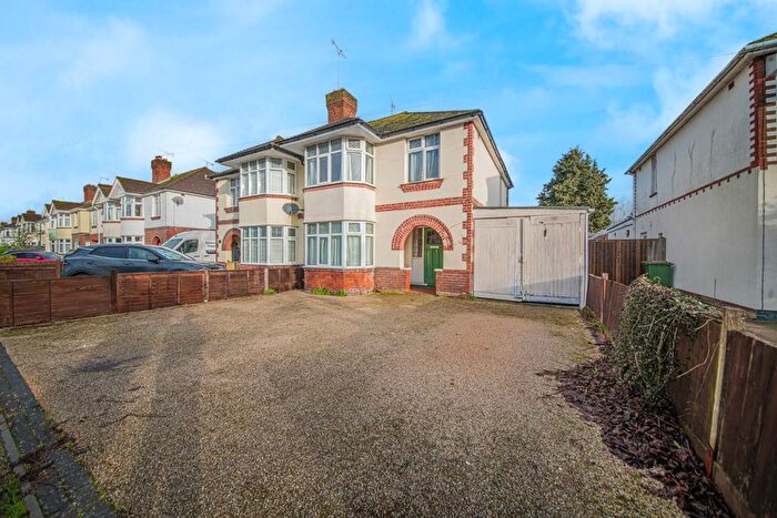 3 Bedroom Property For Sale In Leigh Road, Eastleigh, SO50