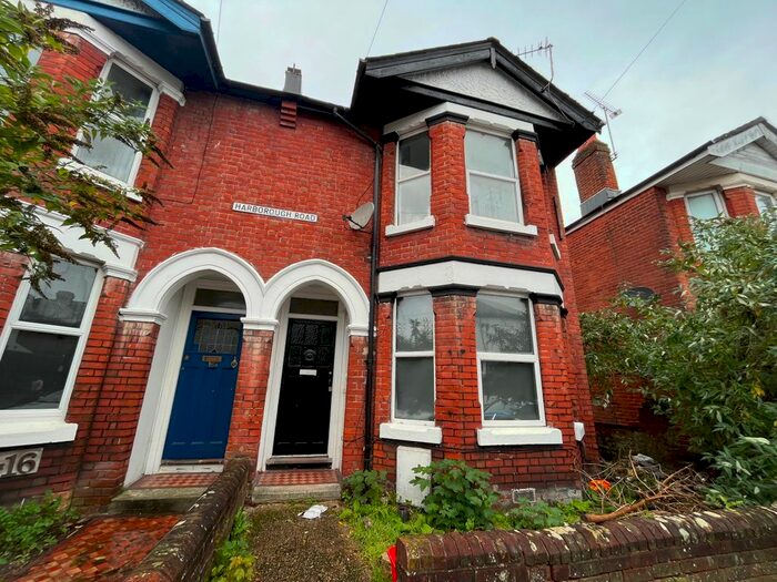 6 Bedroom Semi-Detached House To Rent In Harborough Road, Shirley, Southampton, SO15