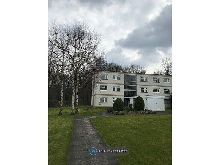 1 Bedroom Flat To Rent In Hornbeam Road, Buckhurst Hill, IG9