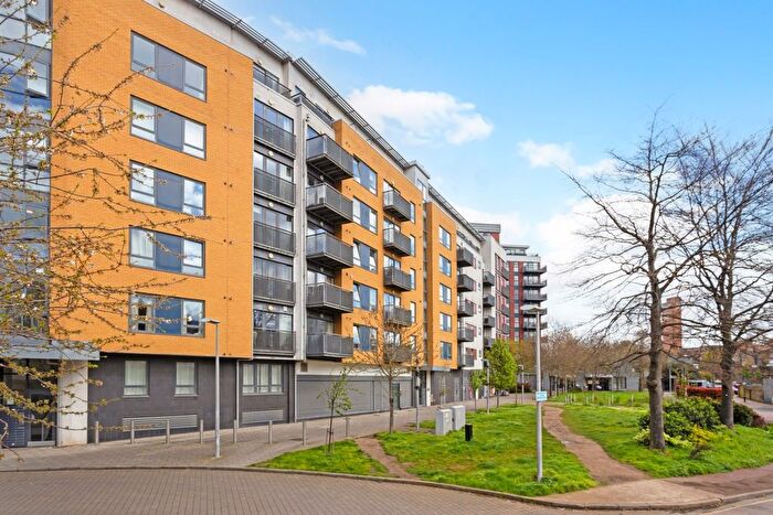 2 Bedroom Flat To Rent In Tarves Way, London, SE10