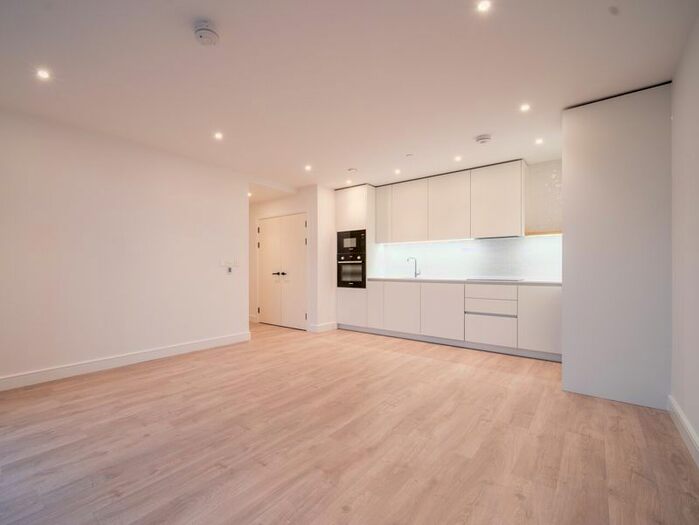 2 Bedroom Flat To Rent In Beresford Avenue, Wembley, HA0