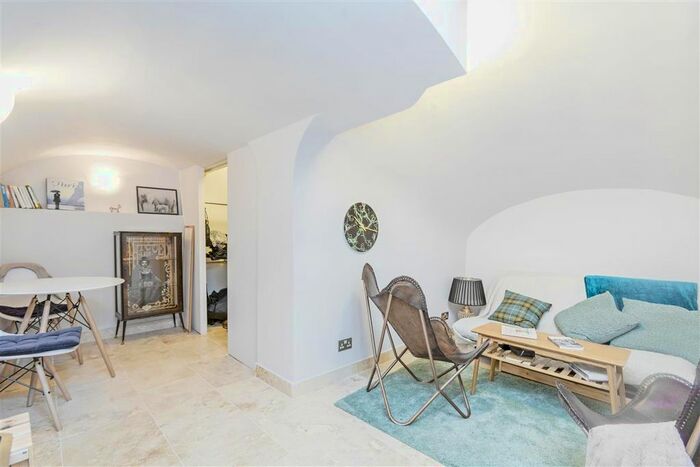 1 Bedroom Flat To Rent In Moreton Terrace Mews North, London, SW1V