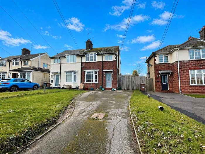 3 Bedroom Semi Detached House For Sale In Molrams Lane, Great Baddow, Chelmsford, CM2