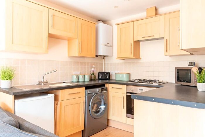 4 Bedroom Flat To Rent In Marle Hill Road, Cheltenham, GL50