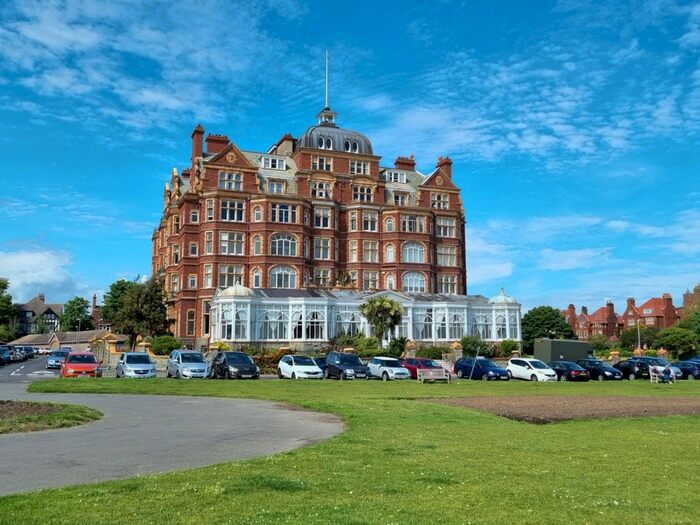 2 Bedroom Flat To Rent In The Leas, Folkestone, CT20