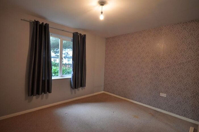 1 Bedroom Flat To Rent In Farthing Close, Watford, WD18