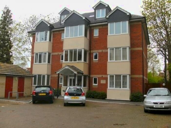 2 Bedroom Flat To Rent In Regents Park Road, Southampton, SO15