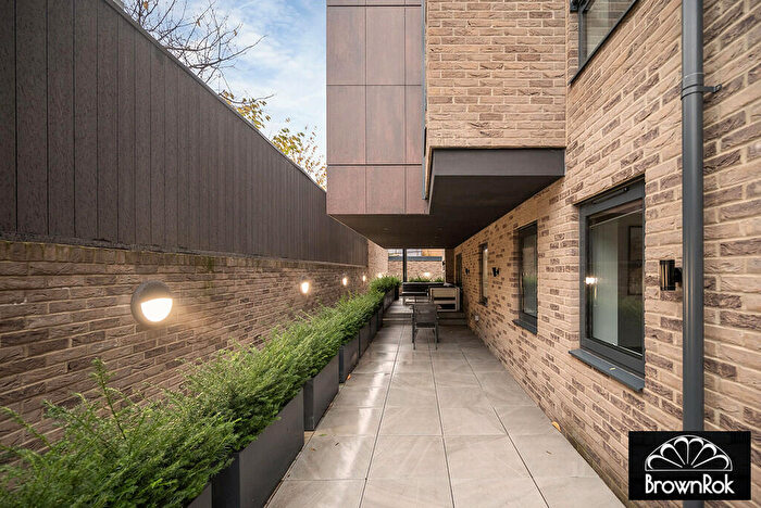 2 Bedroom Apartment To Rent In The Hyde, London, NW9