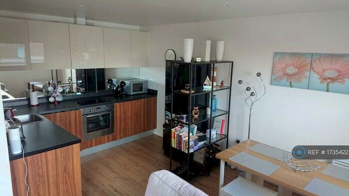 1 Bedroom Flat To Rent In Arboretum Place, London, IG11