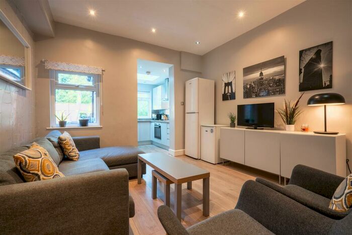 5 Bedroom House To Rent In Roebuck Road, Crookesmoor, Sheffield, S6