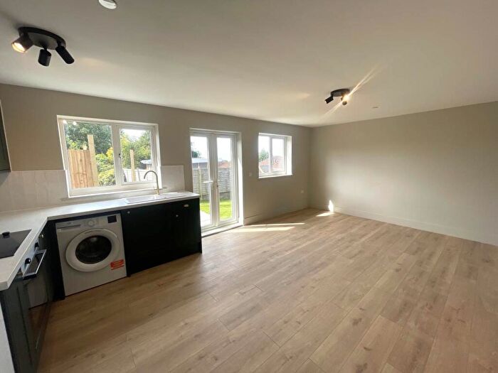 1 Bedroom Flat To Rent In Padua House, Crescent Drive North, Brighton, BN2