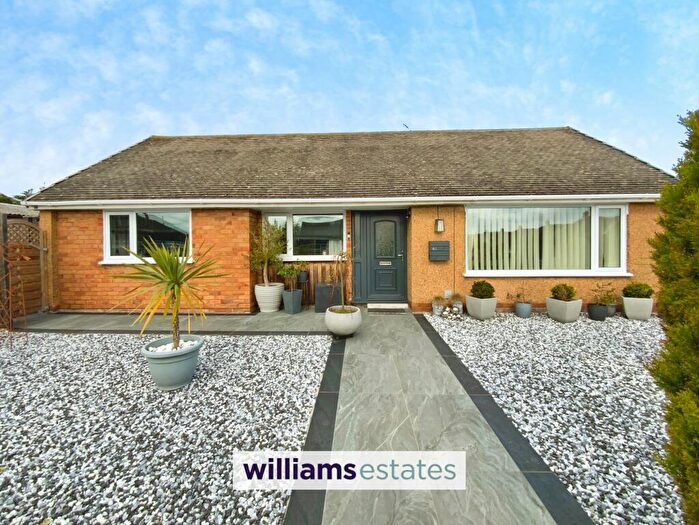 3 Bedroom Detached Bungalow For Sale In Diane Drive, Rhyl, LL18