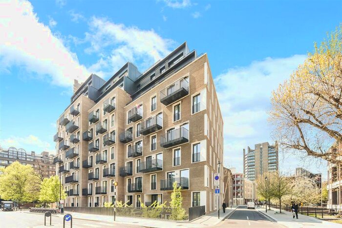 2 Bedroom Flat To Rent In Clarendon Court, The Denizen, Golden Lane, London, EC1Y