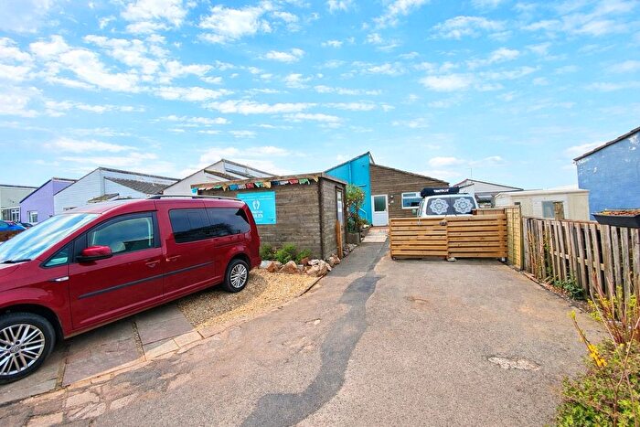 3 Bedroom Bungalow For Sale In Pillar Avenue, Brixham, Devon, TQ5