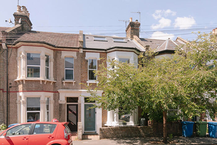 4 Bedroom Terraced House For Sale In Dayton Grove, Peckham, SE15