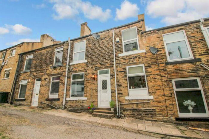 2 Bedroom Terraced House To Rent In Albert Street, Idle, Bradford - Ref A, TP77