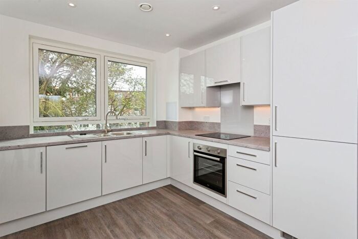 1 Bedroom Flat For Sale In Milton Road, Harrow, HA1