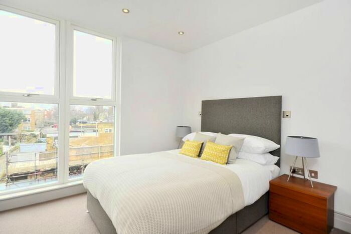 3 Bedroom Terraced House To Rent In Oxford Road, Putney, London, SW15