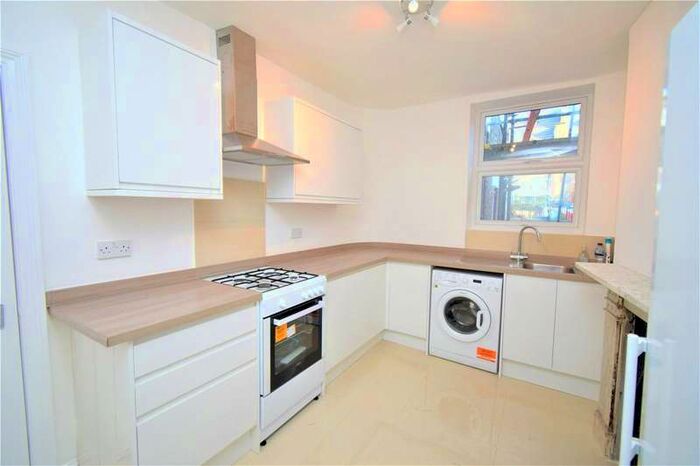 4 Bedroom Flat To Rent In Topsfield Parade, Crouch End, London, N8
