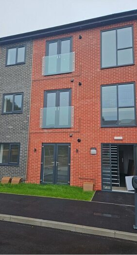 2 Bedroom Flat To Rent In Rathmell View, Rathmell Road, Leeds, LS15