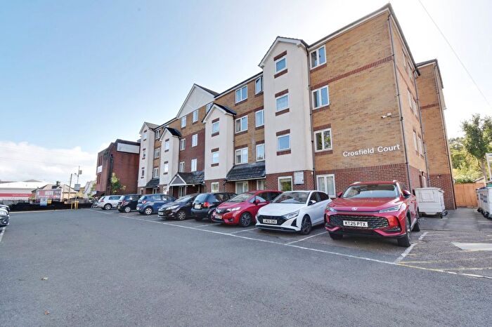 1 Bedroom Flat To Rent In Lower High Street, Watford, Hertfordshire, WD17