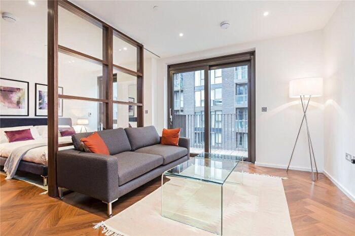 Apartment To Rent In Capital Building, Embassy Gardens, London, SW11