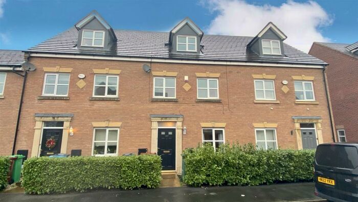 3 Bedroom Town House To Rent In Lawnhurst Avenue, Manchester, M23