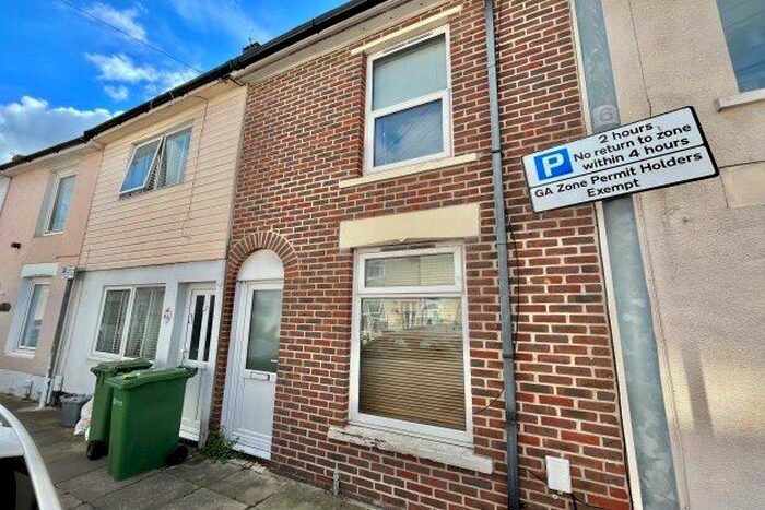 2 Bedroom Property To Rent In Brookfield Road, Portsmouth, PO1