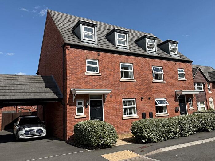 4 Bedroom Semi-Detached House For Sale In Squirrels Street, Stratford Upon Avon, Warwickshire, CV37