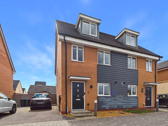 3 Bedroom Semi Detached House For Sale In Irving Street, Northwich, Cheshire, CW8