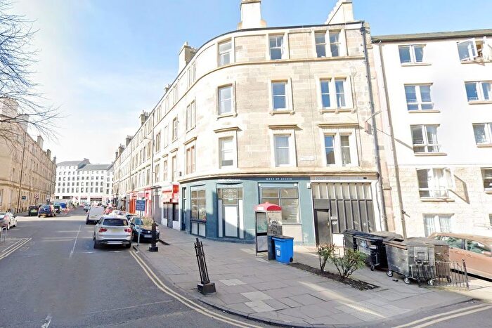 1 Bedroom Flat For Sale In , Albert Street, Edinburgh, Mid Lothian, EH7
